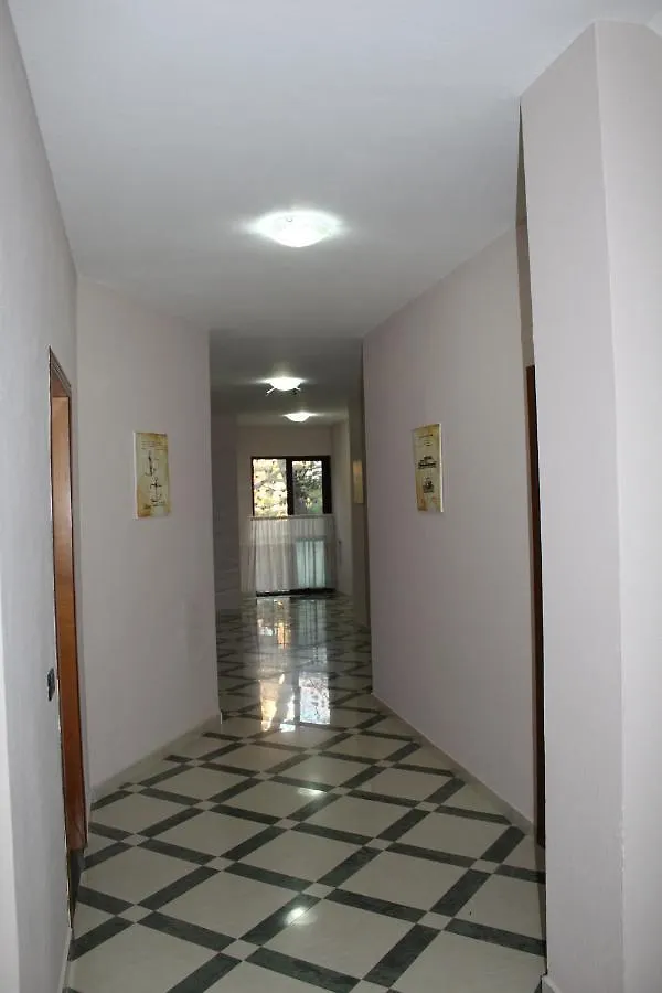 Hotel Villa Aljor Golem  Albânia